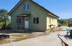 Casă cu 4 camere cu Teren 1383 Mp în Păuliș - 1