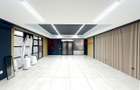 SPATIU COMERCIAL 78 MP - CENTRUL CIVIC - SUPRAFATA VITRATA GENEROASA - 11