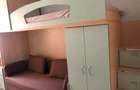 de vanzare apartament 3 camere, zona centrala oras Buhusi, jud.Bacau, complet mobilat si utilat - 1