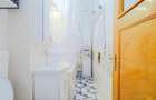 Apartament cu 3 camere semidecomandat în Central - 4