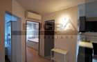 Apartament de 2 camere, decomandat, zona UMF - 5