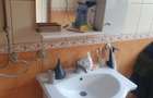Casa de vanzare, 3 camere, curte mare, sura si grajd, teren 2600 mp - 10