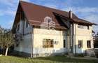 Casa spa?ioasa de vanzare in Ru?i pentru locuin?a sau investitie - 3
