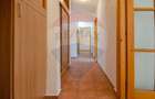 Apartament cu 4 camere decomandat în Soarelui - 10
