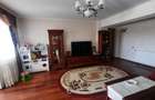 Inchiriez apartament spatios - 8