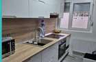 Apartament cu 2 camere decomandat în Cornișa - 10