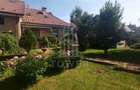 Casă individuală cu 5 camere cu Canalizare în Central - 1