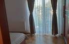 Apartament cu 3 camere semidecomandat în Central - 3