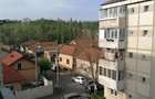 Apartament cu 3 camere decomandat în Dragoș Vodă - 2