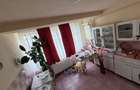 Inchiriez apartament 2 camere Decebal etaj 1 - 2