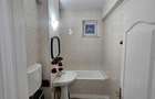 Proprietar | Inchiriez apartament 2 camere DECOMANDAT, 72 mp, etaj. 2, CENTRALA PROPRIE