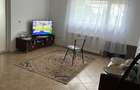 Casă cu 3 camere cu Teren 1000 Mp în București - 8