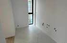 Apartament cu 3 camere decomandat în 13 Septembrie - 9