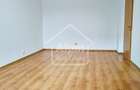 Apartament cu 2 camere decomandat în Tractorul - 5
