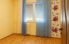 Apartament cu 3 camere semidecomandat în Rovine - 3