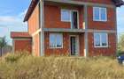 Casă cu 3 camere cu Teren 852 Mp în Păușa - 1
