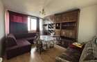 Apartament cu 3 camere decomandat în Dâmbovița - 1