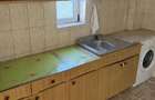 Casă cu 8 camere în Ologeni - 2