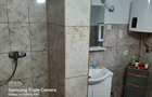 vand casa cu 3 camere , baie , bucatarie , suprafata totala 38 arii , intravilan - 3