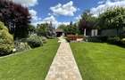 Vila la standarde si calitate de exceptie,st.875 mp,sc.223 mp.,Ar.Nou - 1