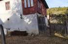 Vand casa la tara com. Danciulesti
