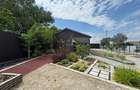Spatiu Comercial 210 mp ,667 mp teren pe E 85 - Calea Moldovei - - 18