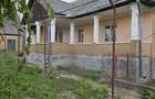 Casa de renovat + 2.900 mp teren, front 38 m potential constructie