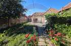 Casa ingrijita cu curte frumoasa | Tarnaveni Bozias - 1