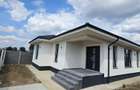 Casa noua de vanzare 3 dormitoare,living, 2 bai, toate utilitatile - 2