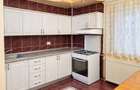 De inchiriat apartament 3 camere