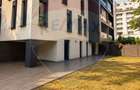 Apartament cu 4 camere de inchiriat- Piata Constitutiei