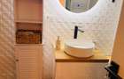 Inchiriere apartament 2 camere modern + curte privata 25 mp Palazu Mare
