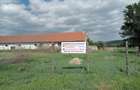 Vand 2 grajduri ?i teren intravilan in suprafa?a de 4565 mp - 4