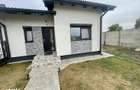 Proprietar , vand duplex Mosnita veche