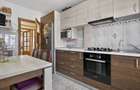 Apartament 3 camere, două băi de vânzare - Str Poetului - 3