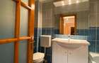 Proprietar, oferă spre vânzare apartament 3 camere decomandat zona Mioritei