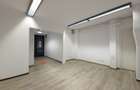 Spatiu birouri luminos, modern, cladire noua, parcare