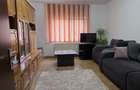 Apartament cu 3 camere decomandat în Tractorul - 8