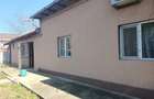 Casă cu 4 camere în Central - 4