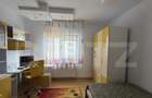 Apartament cu 3 camere semidecomandat în Calea București - 9