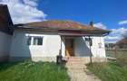 Casa de vanzare cu teren spatios - 5