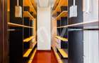 Închiriere apartament 4 camere, acces la parcare cu barieră, strada De Mijloc - 13