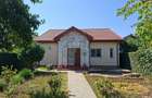 Casă individuală cu 4 camere cu Canalizare în Ferme - 1