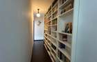 Apartament cu 3 camere decomandat în Tractorul - 9