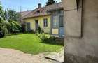 Casa de vanzare cu 2 apartamente in Cisnadie, central. - 8