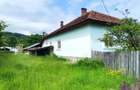 Casă cu 4 camere cu Teren 1300 Mp în Baia de Fier - 2