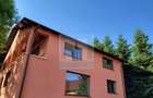 Casă cu 7 camere cu Teren 550 Mp în Bunloc - 2