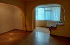Apartament cu 3 camere decomandat în Micro 13 - 1