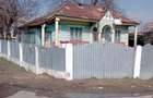 Casa batraneasca si teren pentru casa - 1