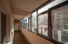 Apartament cu 3 camere decomandat în Vitan - 20